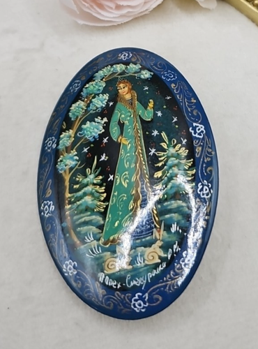 Broche prendedor vintage ruso pintado a mano Navidad invierno estrás firmado azul - Imagen 2 de 4