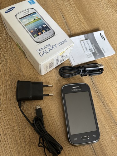 Samsung Galaxy Young GT-S6310N - 4 GB - blu intenso - Foto 6 di 7