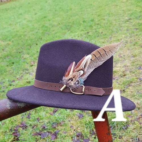 Large Pheasant feather rifle brass brooch hat pin buttonhole Country wear boxed - Picture 2 of 4
