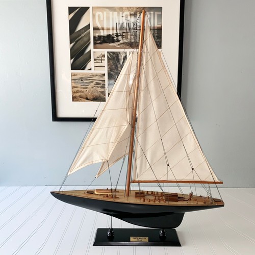 Handgefertigtes Holz Endeavour L60 Yacht Modell Segelboot - Bild 8 von 11