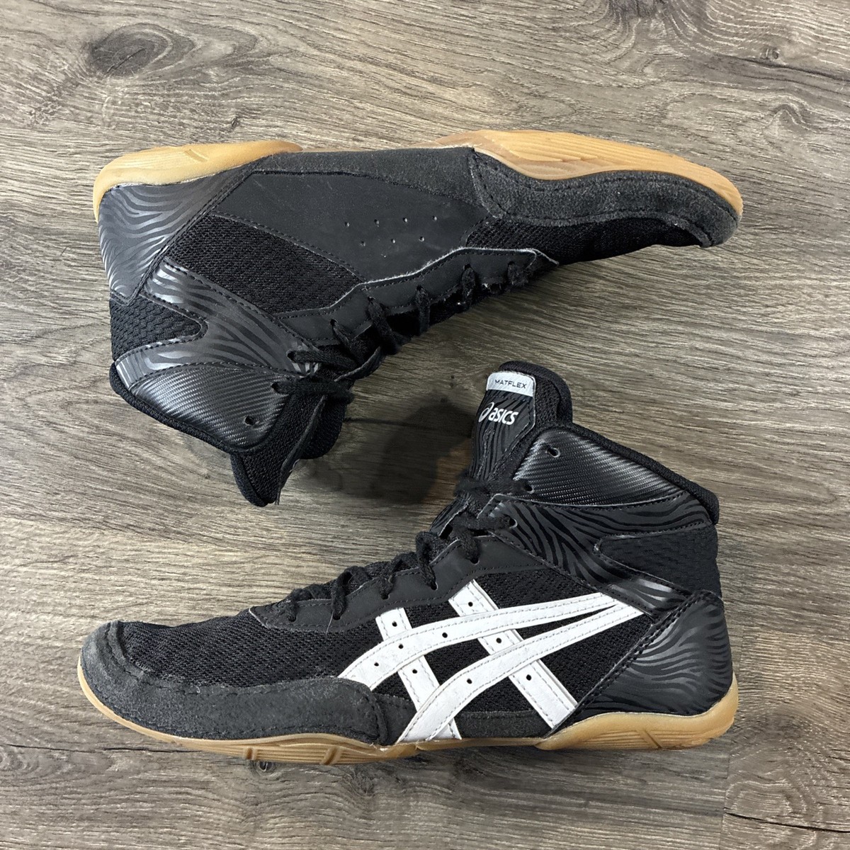 Asics Matflex 7 Mens Size 9 Black White Wrestling MMA Boxing Gym