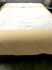 POTTERY BARN Banded Hemstitch full-queen duvet cover 2 shams-yellow white