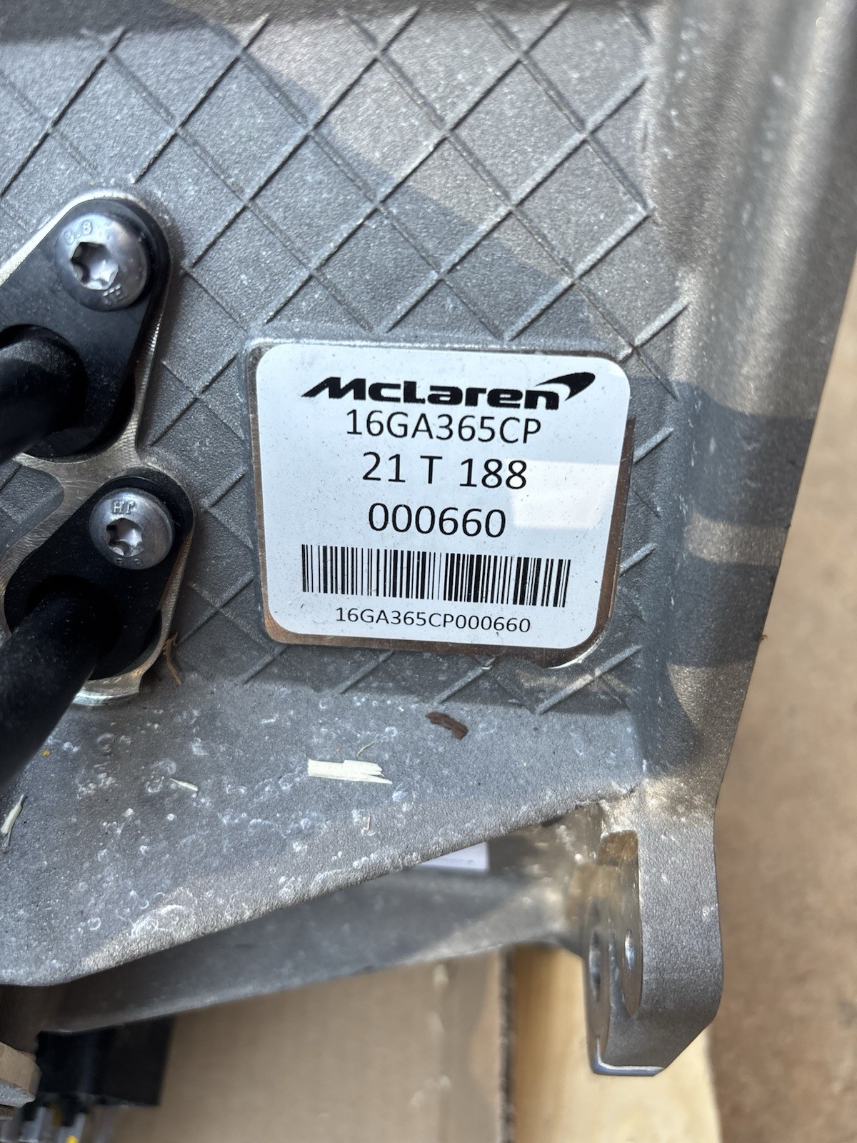 23 McLaren Artura 8 Speed Dual Clutch Transmission A2059060302