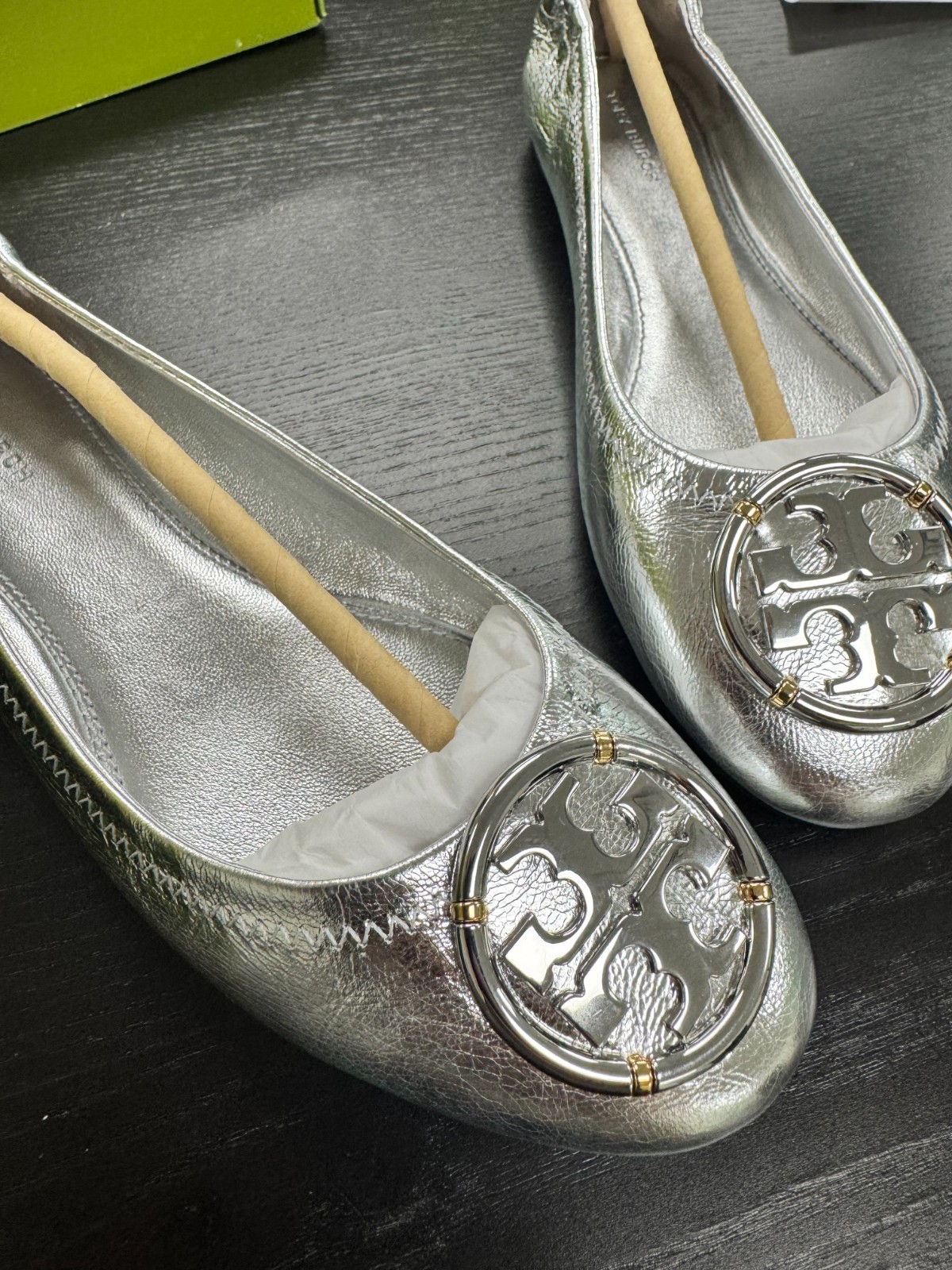 Tory Burch 171337 Leather Ballet Flats shoes Crinkle Metallic Silver [size 6]