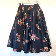 NWT La Fuori Knee Length 100% silk floral flare skirt small black side zip 