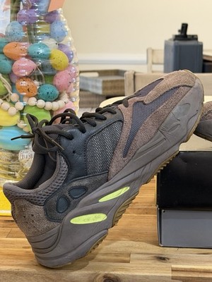 adidas Yeezy Boost 700 Men's Mauve Running Shoes Size 9.5, Kanye West Design