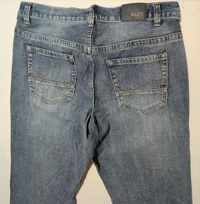 Bailey's Jeans Men's 32x34 Blue Medium Wash Straight Leg Regular Fit Denim - Image 1 of 4