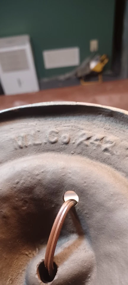 Ferro fundido preto antigo. LÂMPADA DE VIDRO SLAY, fabricação Miller LAMP Co.1 M.L.C.O - Imagem 2 de 4