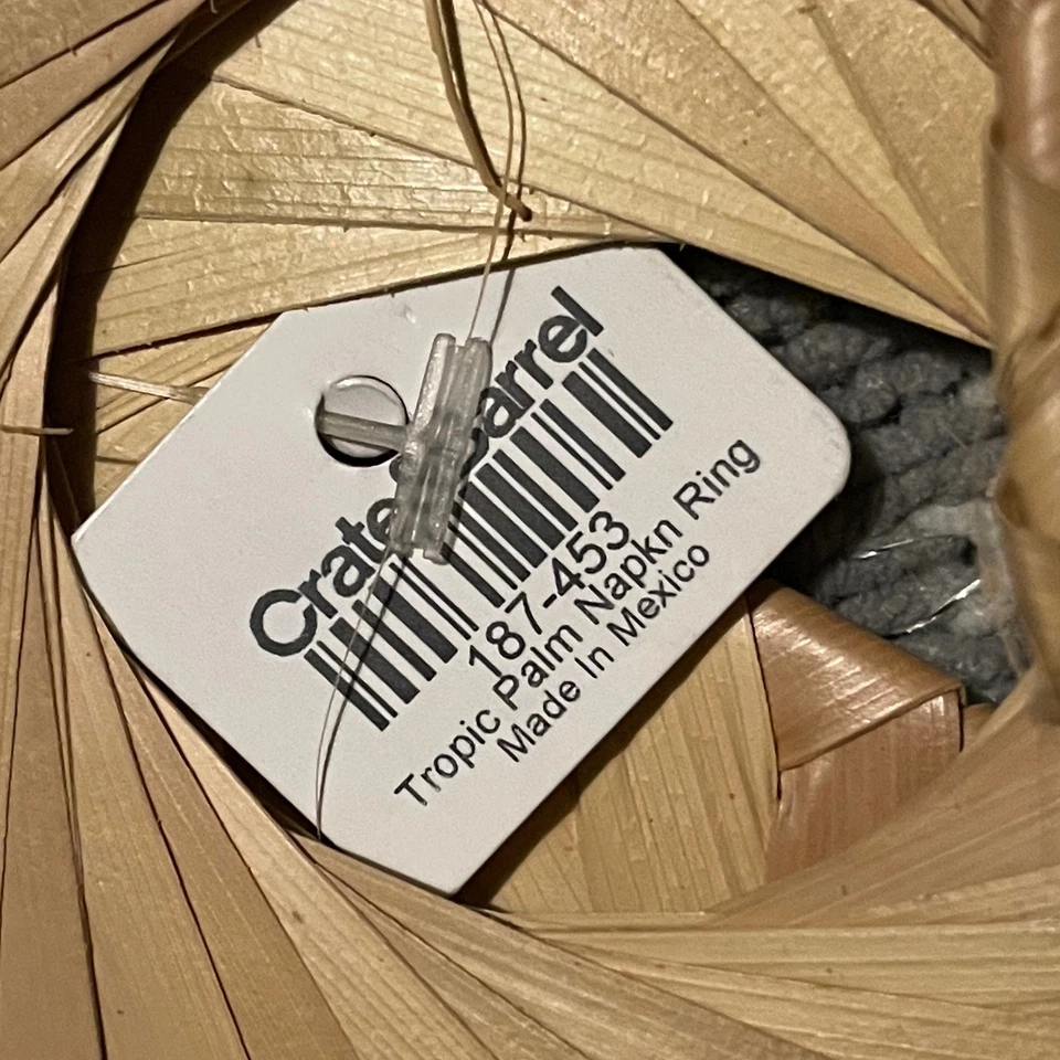 Crate & Barrel Napkin Rings Tropic Palm Natural lot 8 Handmade raffia NEW - Image 3 of 4