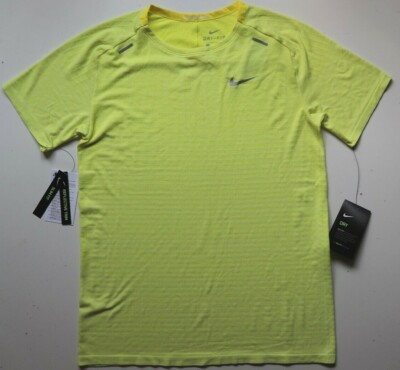 nike ultra knit t shirt