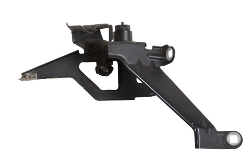 BMW F12 640d Kotflügelhalterung vorne rechts 2012 RHD 22584084