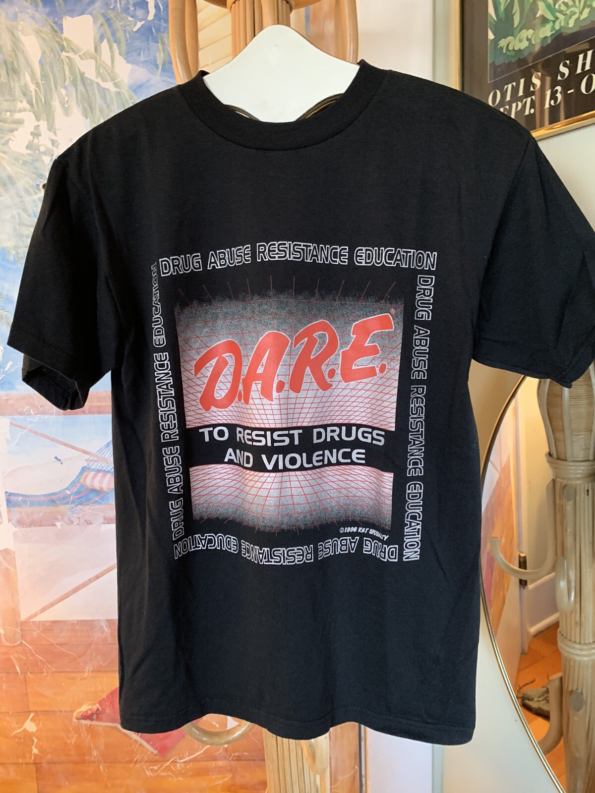 Vintage 1996 D.A.R.E. To Resist Drugs And Violence Black T-Shirt Medium