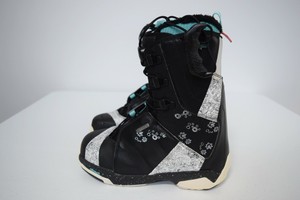salomon f20 snowboard boots