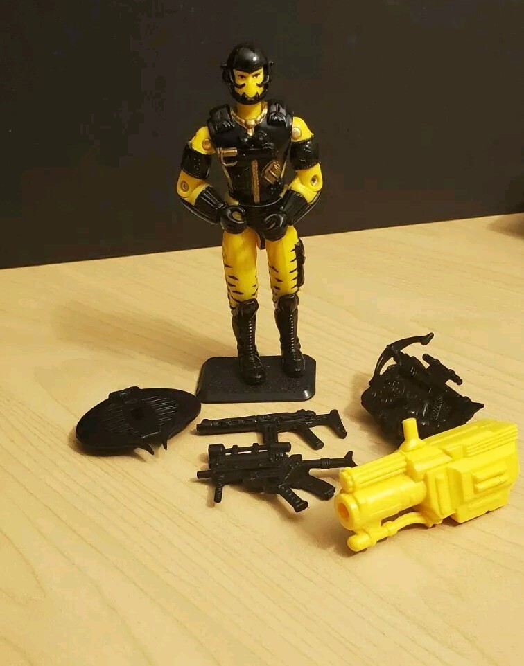 G.I. Joe 1992  Alley Viper Action Figure NEAR COMPLETE