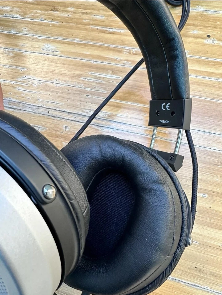 Auriculares para audiófilos magnéticos planos estéreo premium Fostex TH-500RP Foto 3 de 4