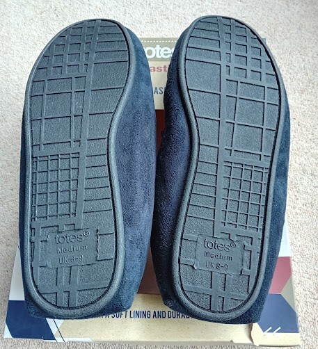 SAOLA Pantofole mocassino foderate in pelliccia suola resistente blu navy 8 9 (M) nuove in scatola
