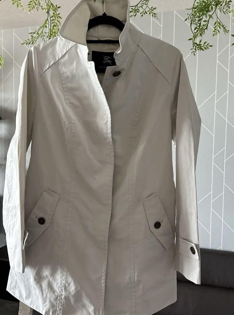 Burberry Trench Coat Outerwear With Front Buttons White Size 44 For Women