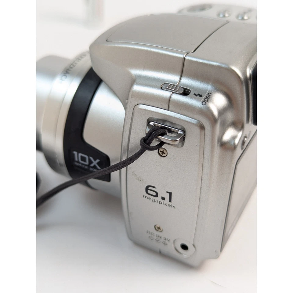 Kodak EasyShare Z650 6.1MP Digital Camera 10x Optical Zoom Silver - Image 4 of 4