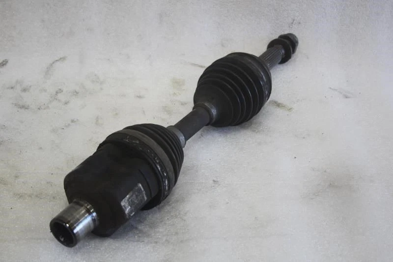 Chevrolet Blazer 2001 lado del pasajero derecho eje delantero CV Foto 2 de 4