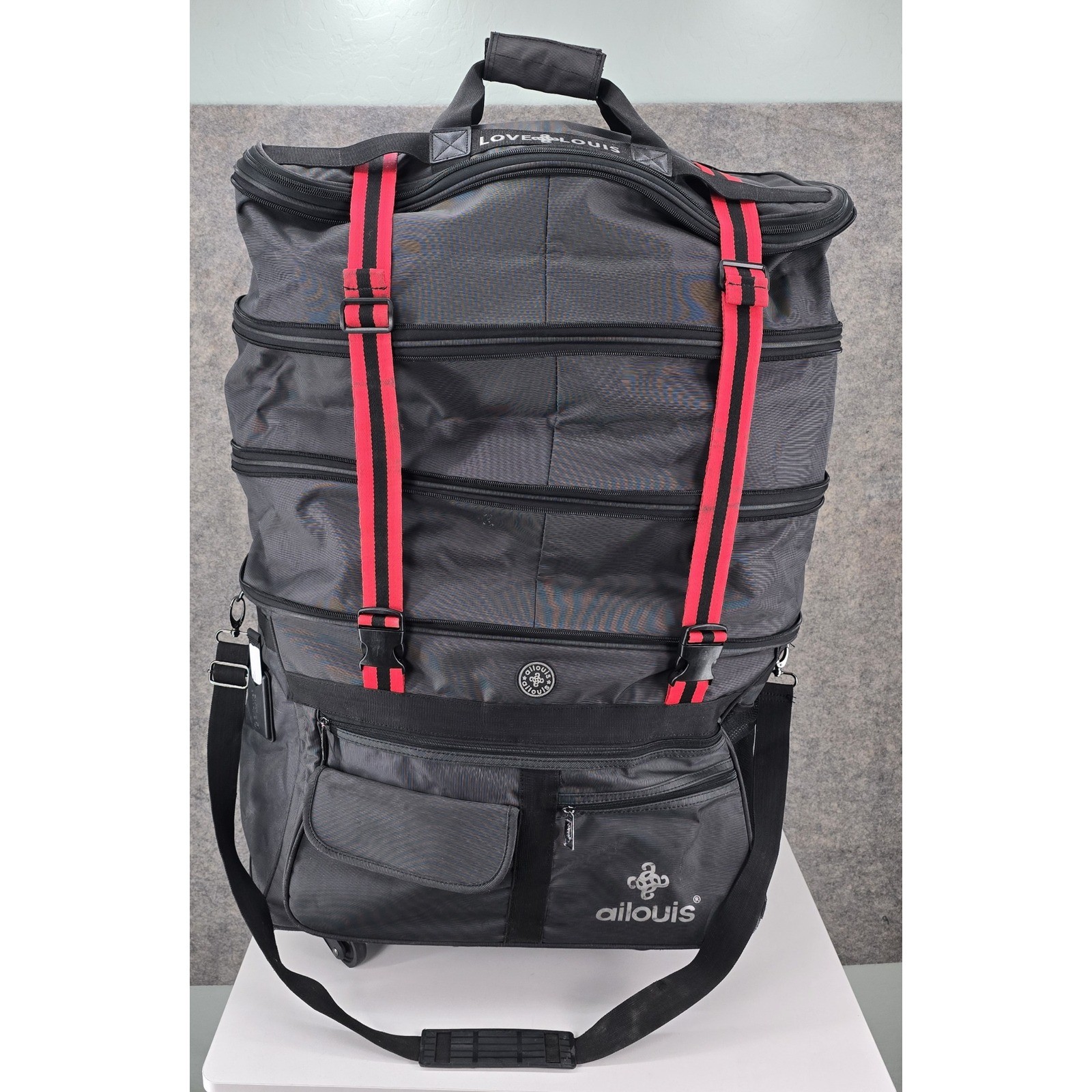 Duffle Black Red