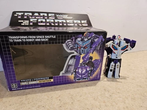 G1 TRANSFORMERS TRIPLE CHANGER ASTROTRAIN Hasbro with Box