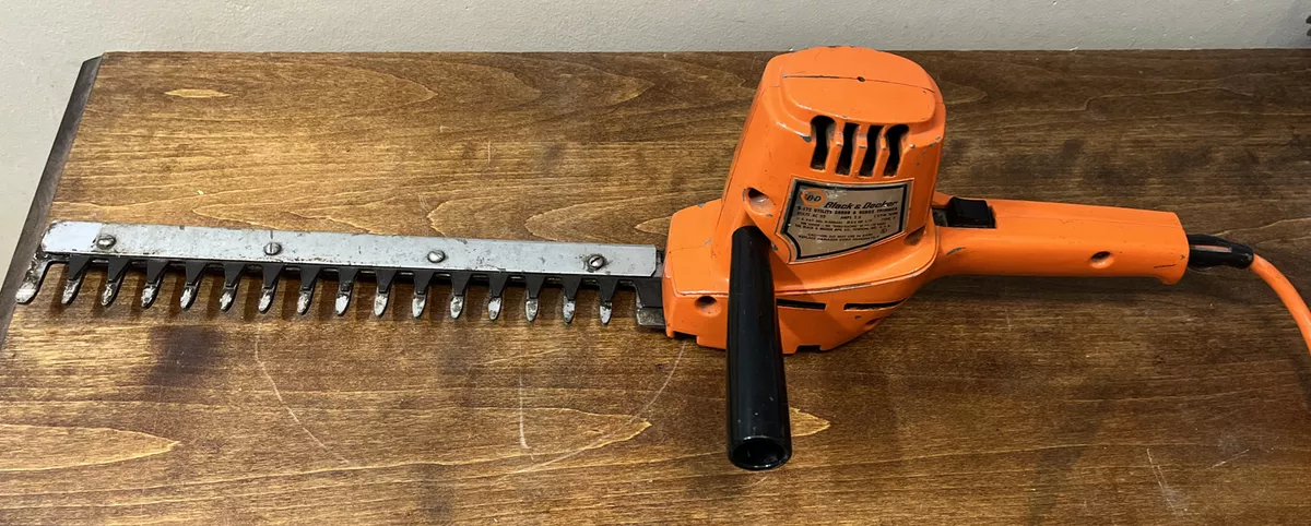 Black & Decker 12” Corded Electric Shrub & Hedge Trimmer Model U172 - USA  🇺🇸