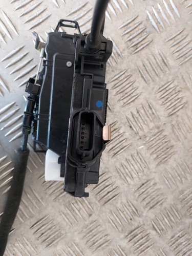 Serrure Fermeture Porte Avant Gauche - RENAULT CLIO V (5) - Référence 805032387R - Imagen 3 de 5