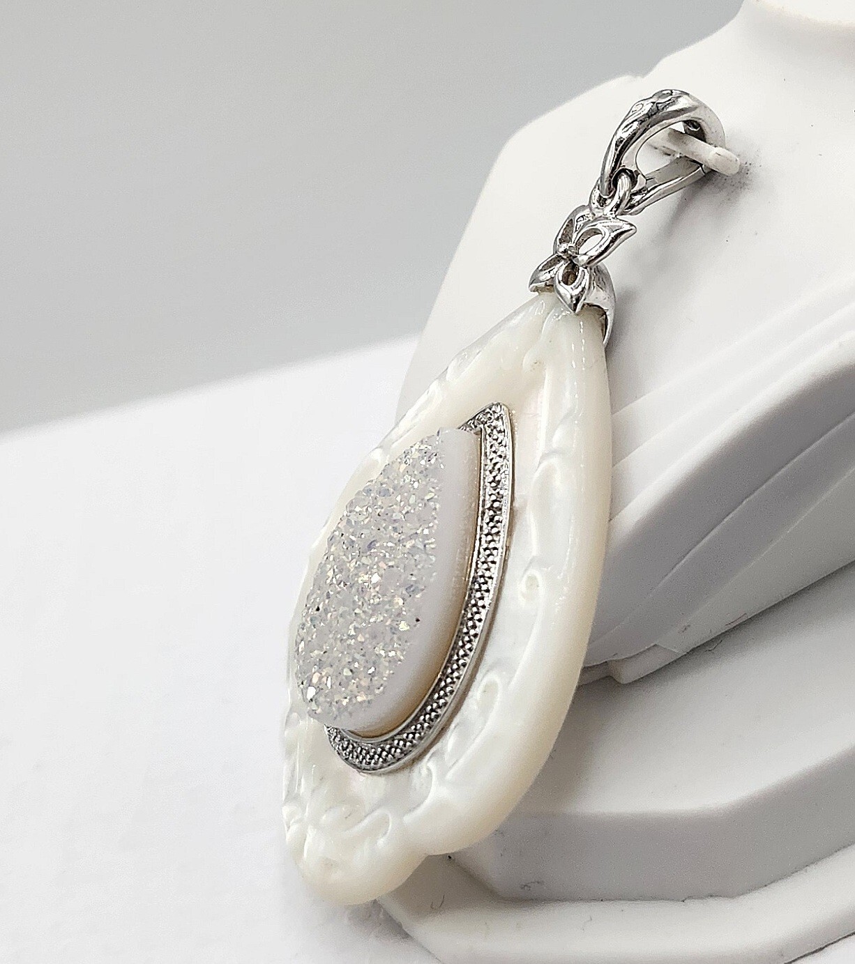 Large EA Designer Signed Sterling Silver Carved M… - image 12