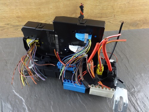 Mercedes-Benz W218 Sicherungskasten SAM Zentralsteuergerät A2129060105