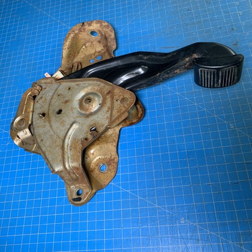 1995-1999 Chevy GMC Suburban Tahoe Yukon Escalade Emergency Brake Pedal OEM - Picture 3 of 14