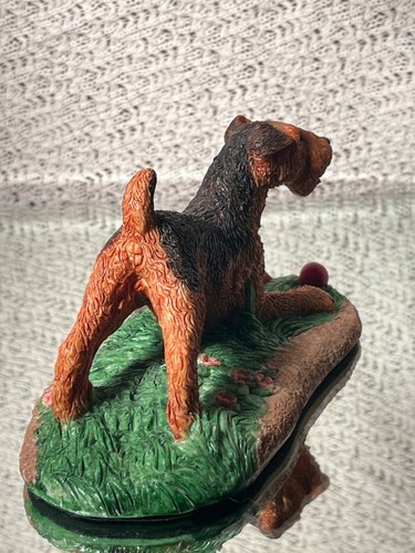 Earl Sherwan Hand Painted Charmstone Airedale Terrier with Ball Vintage ~3”x6” - Picture 4 of 9