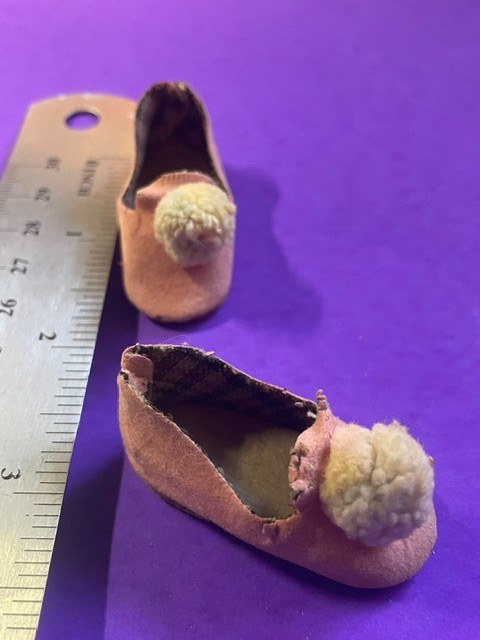 VTG Rare Pink with Pom Pom Oil Cloth Ballerina Style Doll Shoes by DOLLY'S