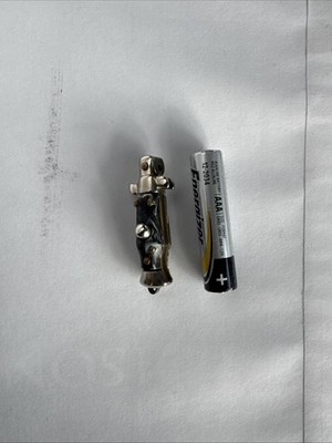 Miniature Switchblade From the 80S Coin Toy Machine ￼