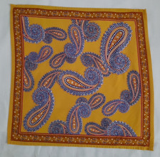 Set of 4 Williams Sonoma ~ Gold & Blue Paisley Cloth Napkins ~ 19