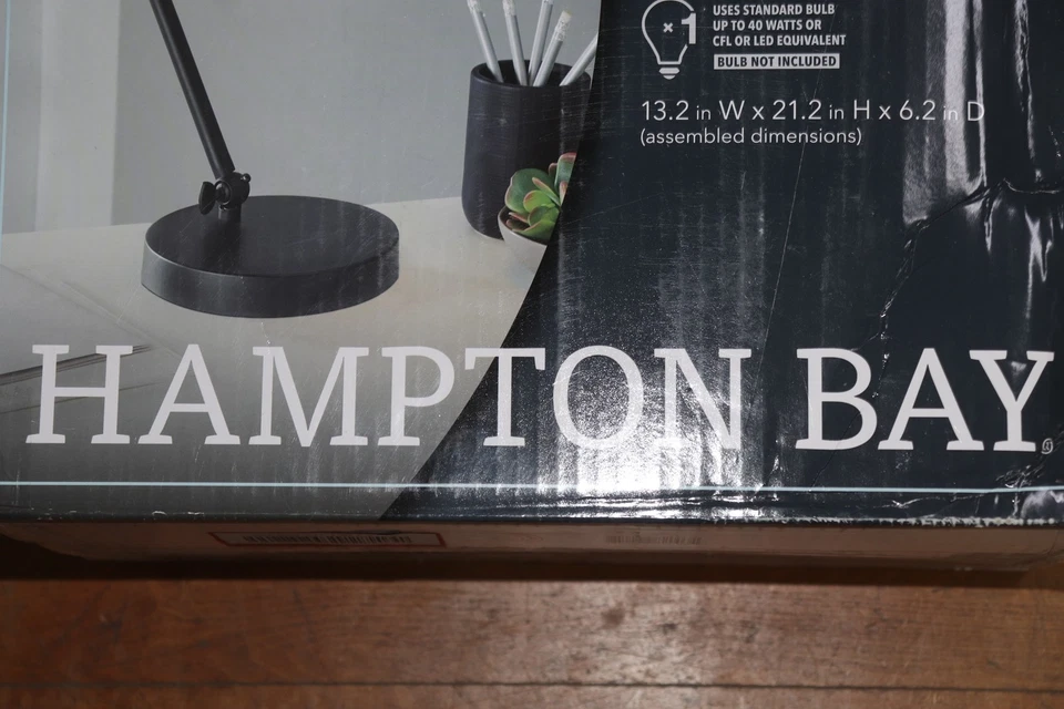 Hampton Bay 24 pulgadas Lámpara de escritorio Black Architect Foto 2 de 4