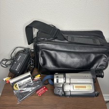 Sony Handycam CCD-TRV815 Hi8 Analog Camcorder Night Shot Night Vision Bundle