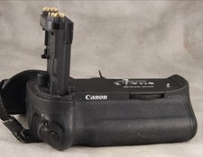 Canon BG-E20 w Hand Strap for 5D Mark IV