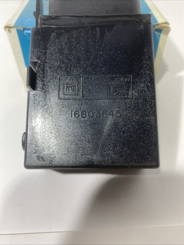 NOS 90-98 PONTIAC/CADILLAC LEFT FRONT WINDOW CONTROL MODULE 16603645/16626450 - Picture 3 of 5