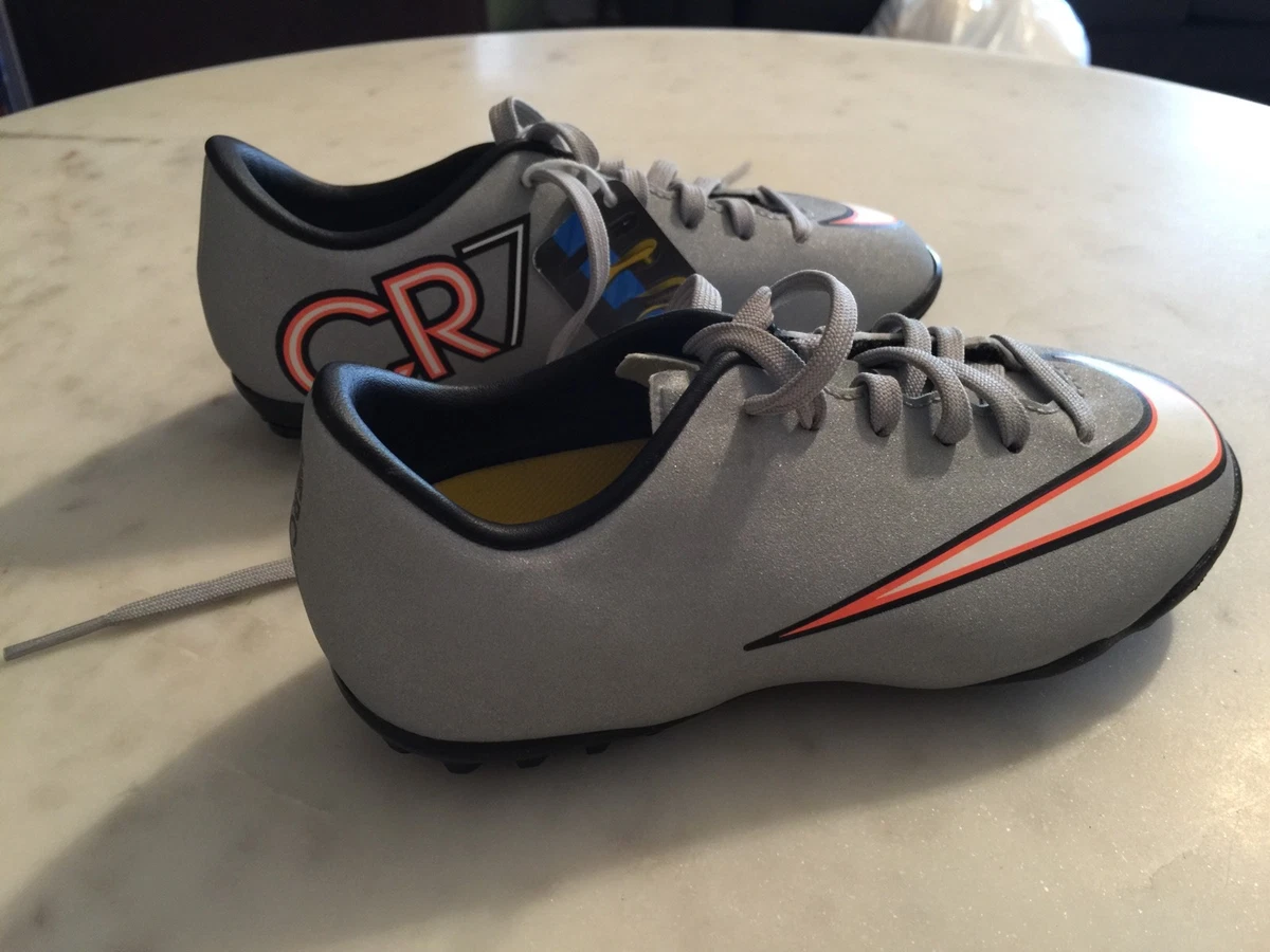 Nike Mercurial Victory V Cr7 Astro Turf Junior Size 11.5 Kids