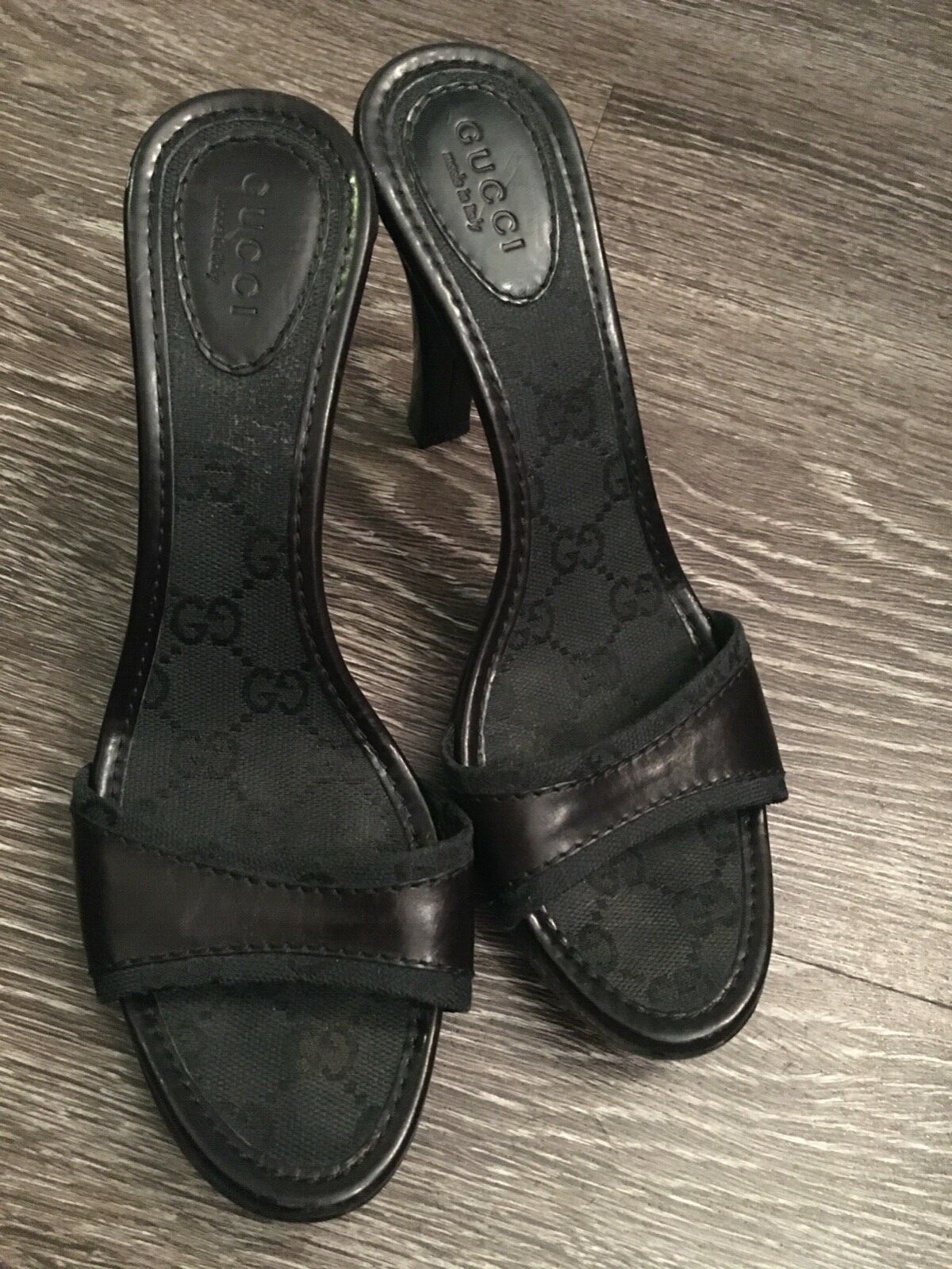 AUTHENTIC GUCCI LOGO BLACK HEEL SANDALS Gem