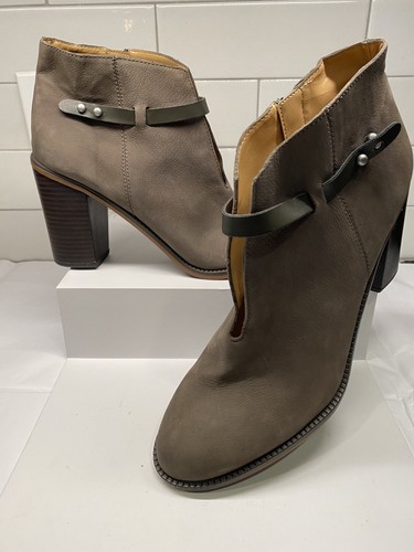 Elvis Grey Leather Bootie boots Size 