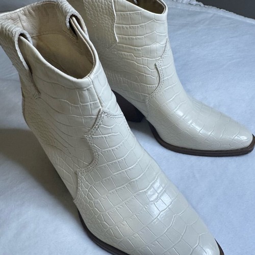 CHINESE LAUNDRY Ivory Bonnie Croc Ankle Bootie Size 5.5 - Picture 2 of 7