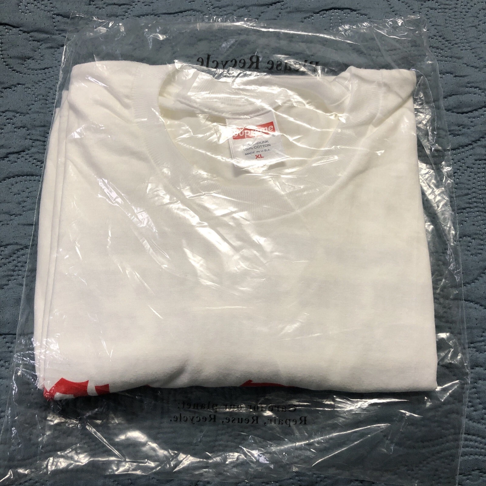T shirt blanc homme Supreme Play Dead Tee taille XL boîte graphique logo FW22