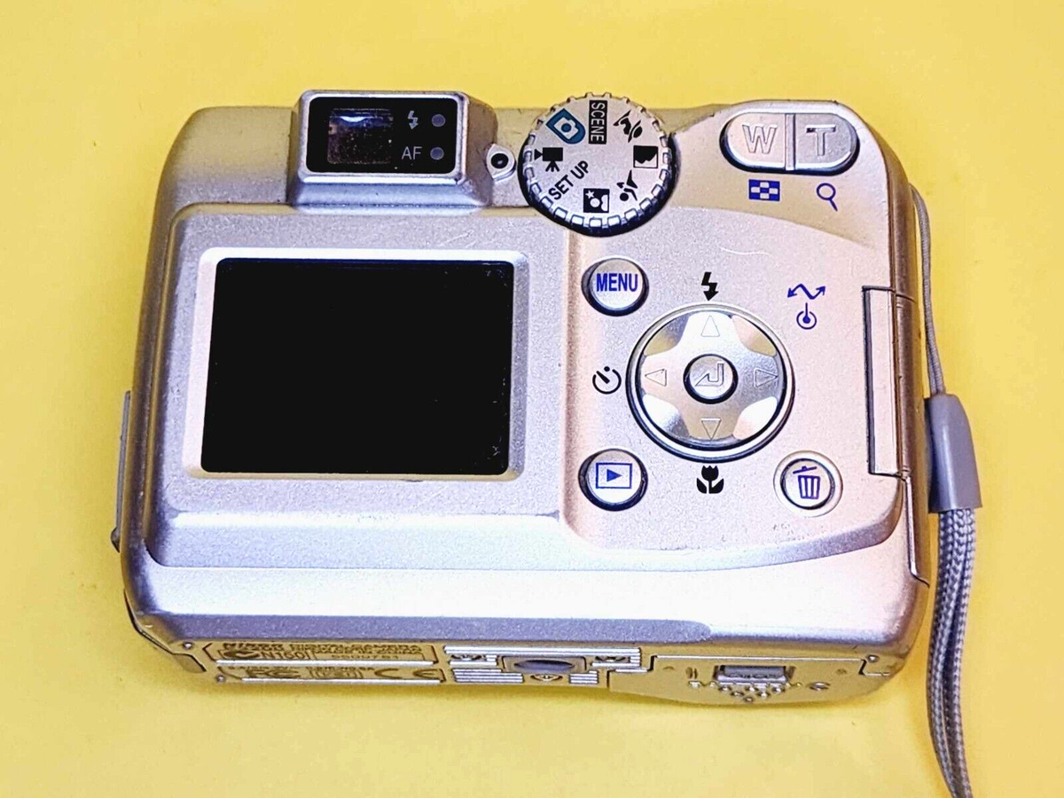 VIEW PHOTOS* WORKING NIKON COOLPIX E3200 DIGITAL CAMERA 3.2
