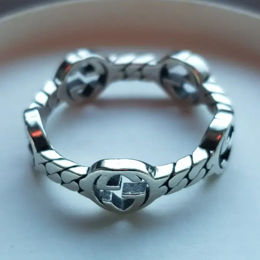 Gucci Interlocking G Silver Ring - Size 13, Used,… - image 7