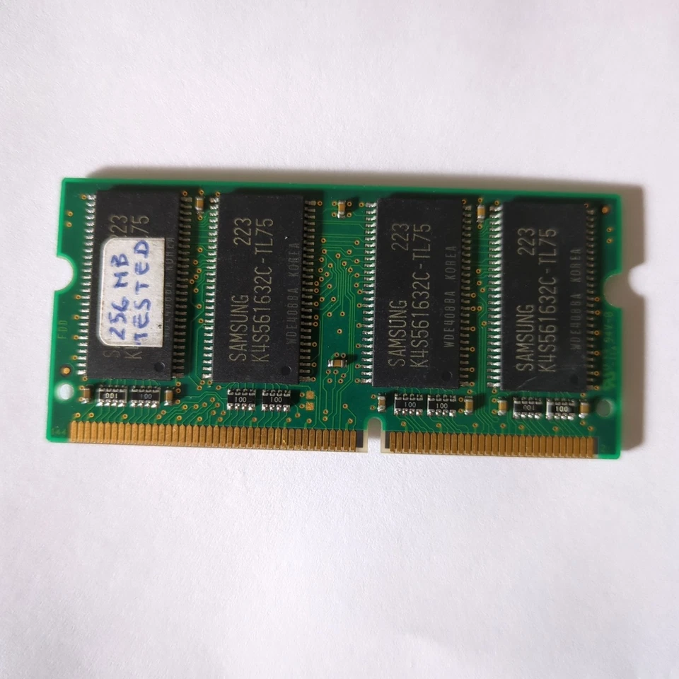 PC portátil Samsung 256 MB SDRAM PC133S 133 MHZ CL3 RAM de colección retro Foto 2 de 2