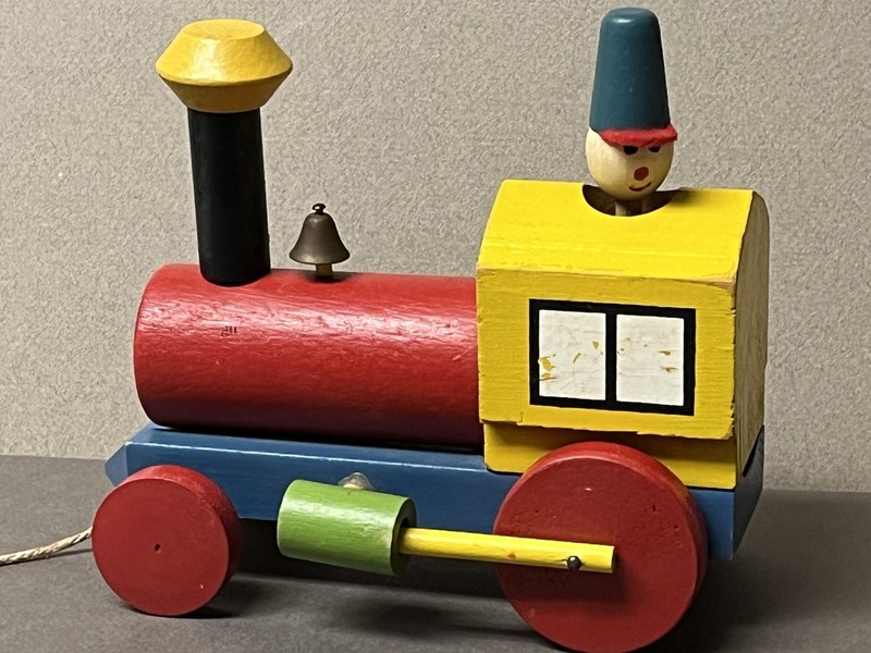 Vintage JAYMAR Walt Disney's "Babes in Toyland" Wooden Pop-Up Locomotive-Rare!