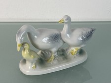 Statuette en porcelaine de