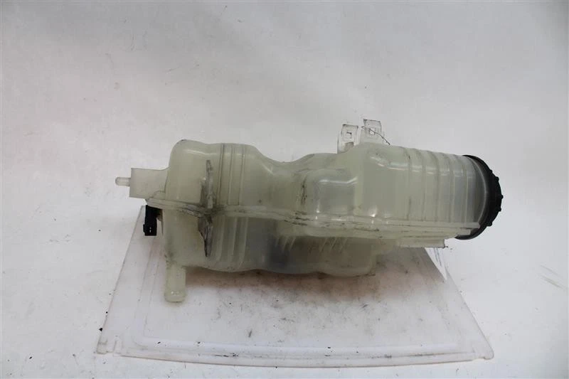 RADIATOR OVERFLOW Land Rover LR3 LR4 Range Rover Sport 2005 05 06 07 08 1149871 Foto 4 de 4