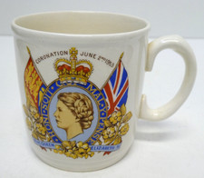 VINTAGE QUEEN ELIZABETH II 1953 CORONATION BRITISH POTTERY J&G MEAKIN MUG CUP
